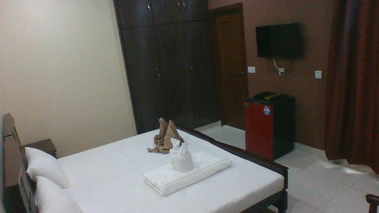 Red Roof Hotel Sahiwal Экстерьер фото